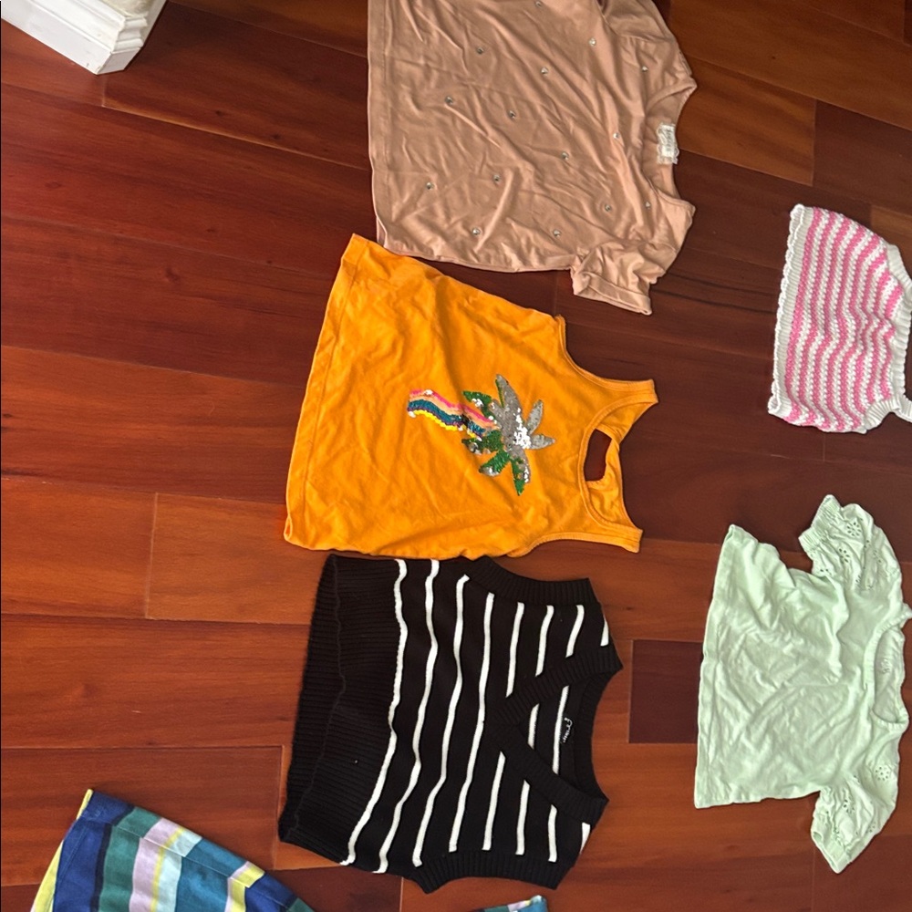 Colorful Kids' Clothing Bundle - Picture 2 of 7